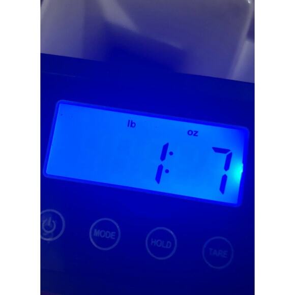 24 KT Gold 9” Tall Weeping Vase Made In USA Elegant Home Decor Entry Way Gift - Picture 13 of 13